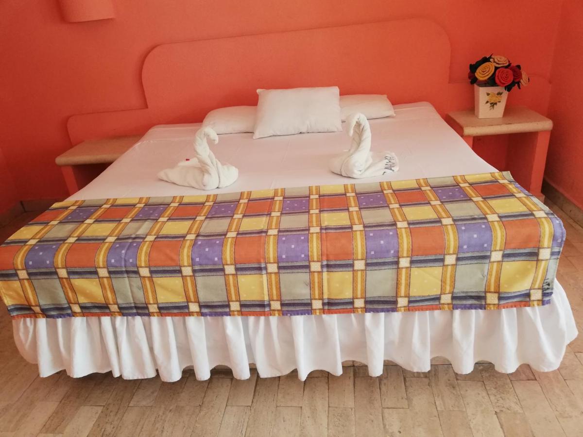 Hotel Canaima Suites Acapulco Bagian luar foto